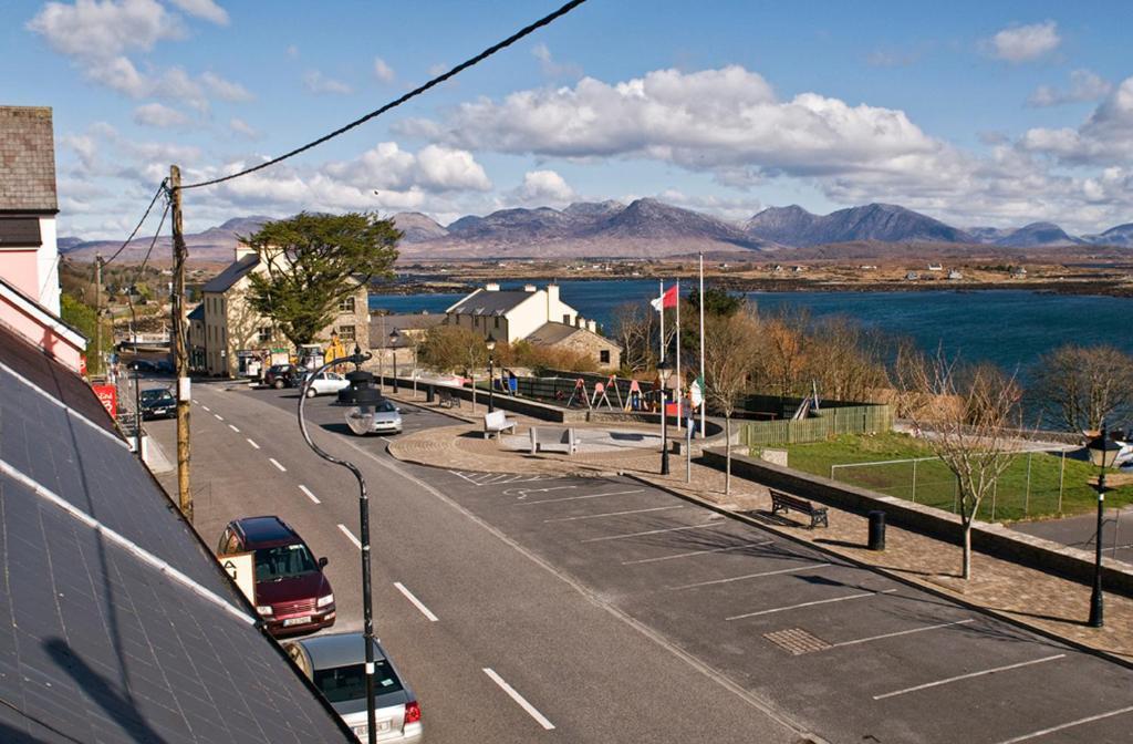 Roundstone Retreats Islandview Bed and Breakfast Buitenkant foto